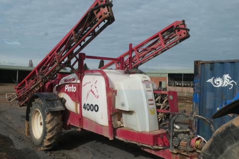 006 · Croplands Pinto 4000 Boom Spray