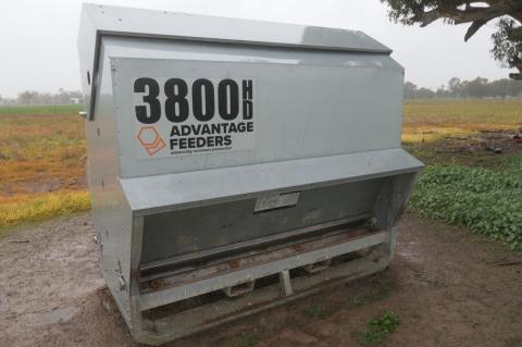 019 · Advantage Lick Feeder 3800HD 2