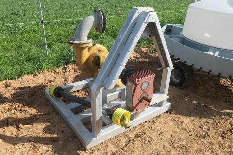 029 · Tractor driven Kelly & Lewis Irrigation Pump