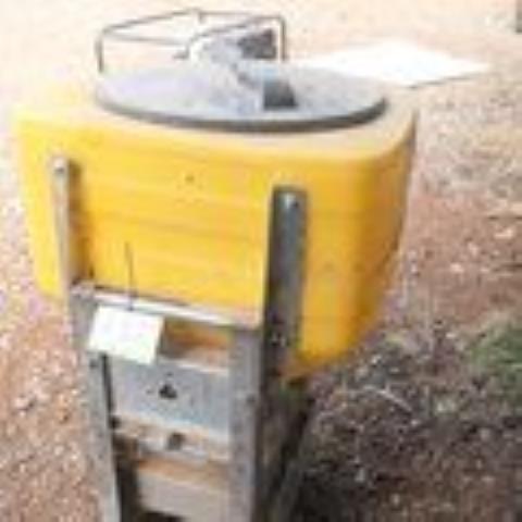 041 · Rear Mount Seed/Fert Spreader