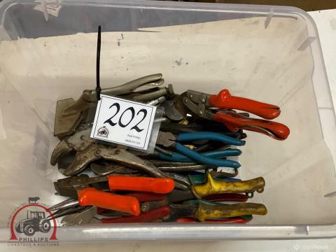 202 · Assorted Pliers And Multigrips (Used)