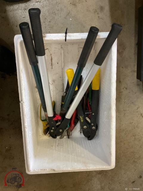 207 · Assorted Garden Sheers And Pruners ETC (Used)
