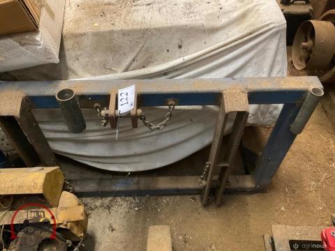 122 · 3 PL Round Bale Carrier (Used)