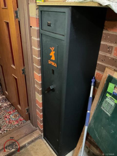 295 · SPIKA Gun Safe (Used)