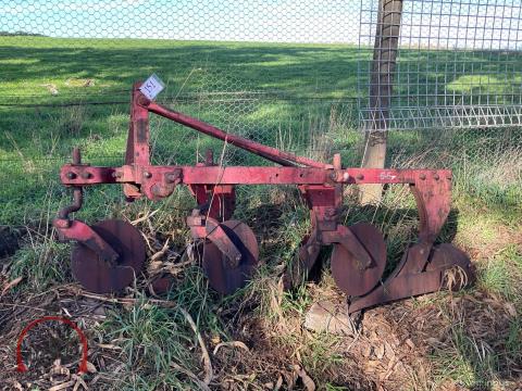 151 · Massey Ferguson 3 Furrow Mould Board Plough (Used)