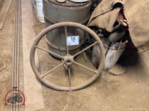038 · Cast Steering Wheel, 2' (Used)
