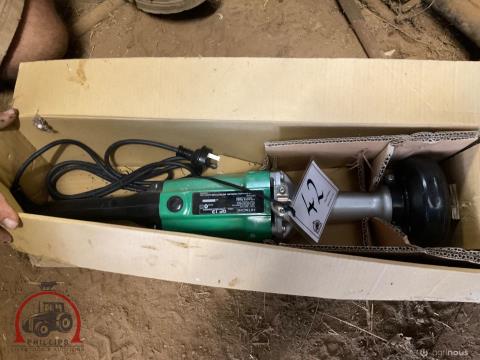042 · Hitachi 125mm Electric Grinder (Used)