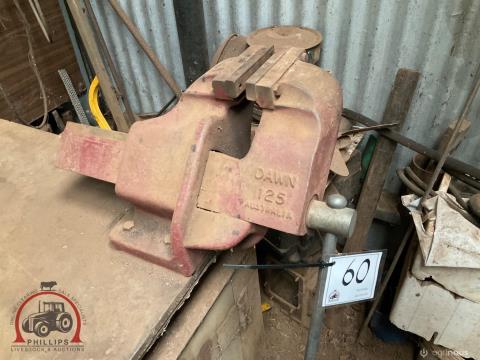 060 · Steel Work Bench With Dawn 125 Offset Vice (Used)