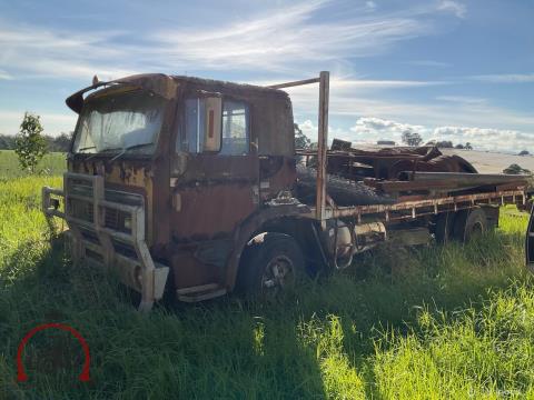 153 · 1974 International ACCO 1810 (Used)