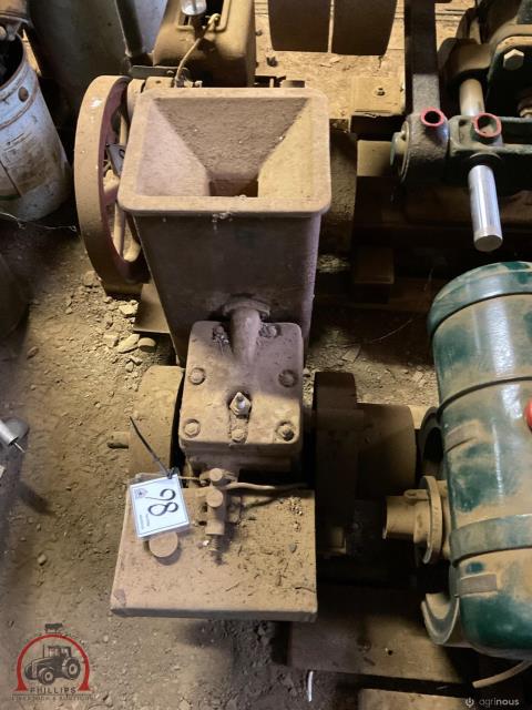 098 · Moffat-Virtue 2 1/4 hp Single Cylinder Stationary Motor, 30859 (Used)