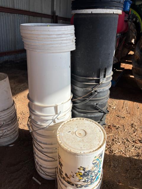 Lot 204 · Buckets