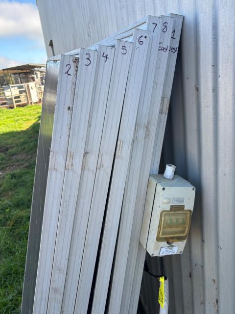 Lot 206 · 8 x Solar Panels