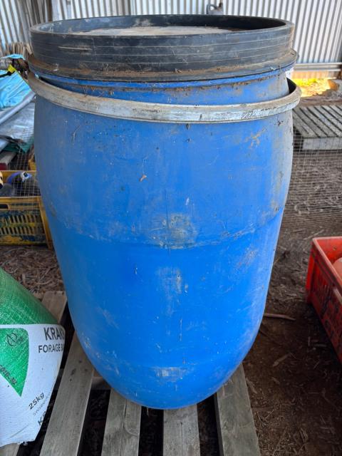 Lot 208 · Barrel Down Under winter seed mix