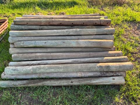 Lot 110 · 30 x 100-125mm pine post