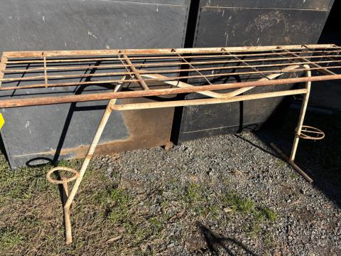 Lot 214 · Stand