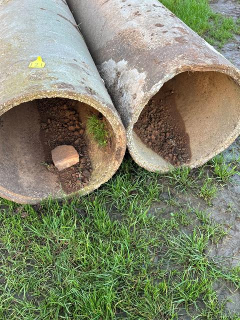 Lot 121 · 2 x 22''x8' concrete pipe