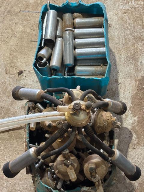 Lot 131 · Steel teat cups & alfa milk claws x 20