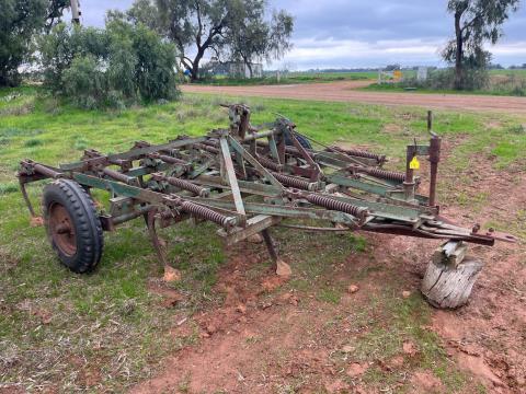 Lot 14 · 17 Tyne Shearer Scarifier
