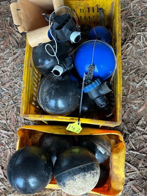 Lot 147 · Trough floats & fittings