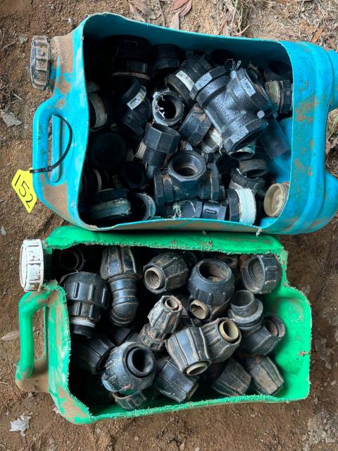 Lot 152 · Misc poly fittings