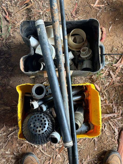 Lot 153 · Misc poly fittings