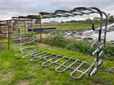 Lot 39 · 8' x 4' Square Bale Hay Feeder