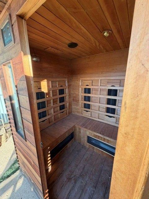 Lot 244 · Sauna
