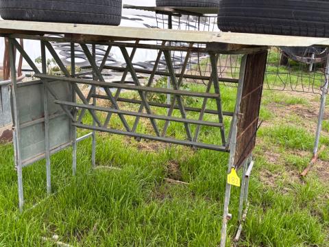 Lot 182 · Small Bale Feeder
