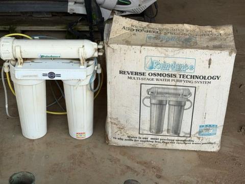 Lot 271 · Raindance water filter