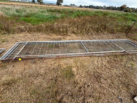 Lot 192 · Calf panels