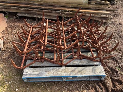 Lot 7 · 4 Section Harrows with Harrow Bar