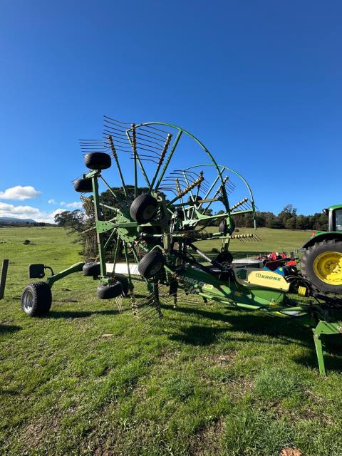 Lot 22 · Krone Swadro TC 880 Plus Hay Rake 2016