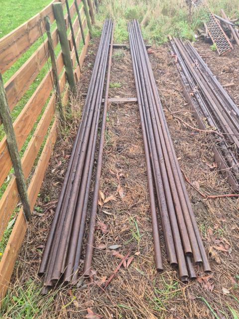 Lot 124 · 10 x Lengths Steam Pipe 7700mm x 50mm