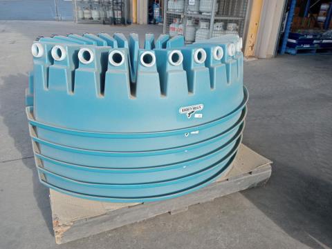 Lot 35 · 1 x Daviesway Stallion Compartment 12 Teat Feeder 70L