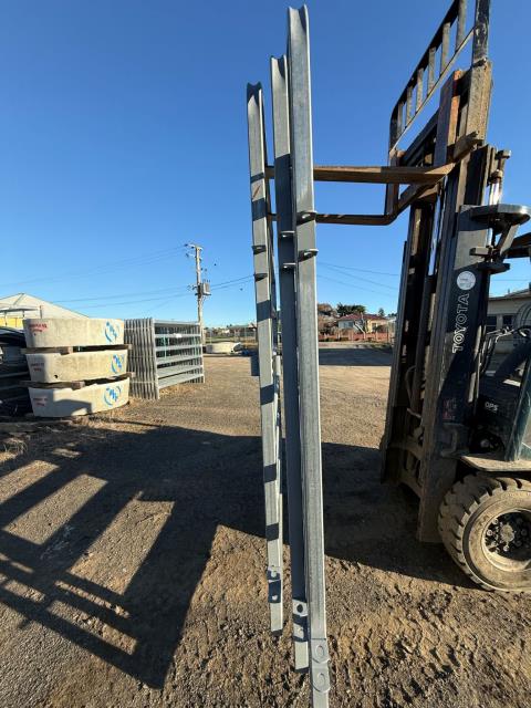 Lot 46 · 1 x Arrowquip Gate XPE 6Bar