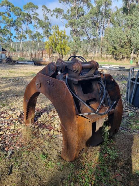 Lot 62 · Log Grab