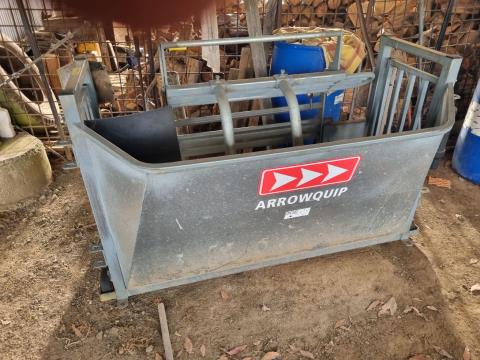 Lot 63 · Arrowquip Sheep & Goat Handler