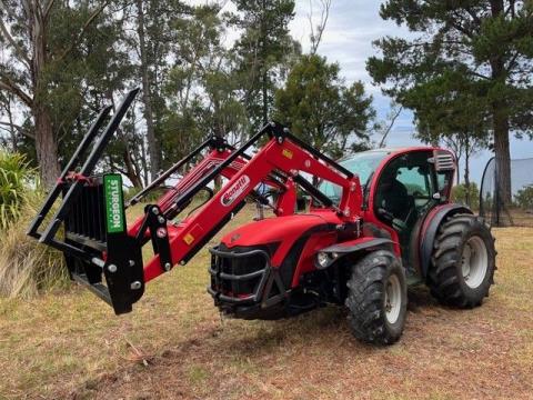 Lot 64 · 2012 Antonio Carraro ERGIT 100/TGF 9800 Tractor