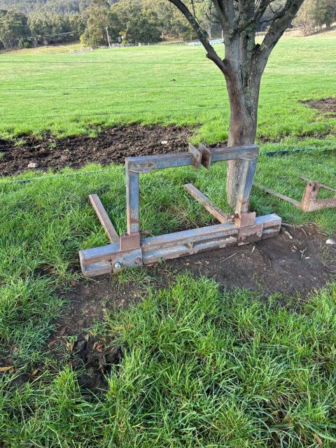 Lot 172 · Hay Feed Out Forks