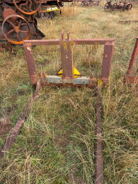 Lot 88 · Bale Forks 3PL