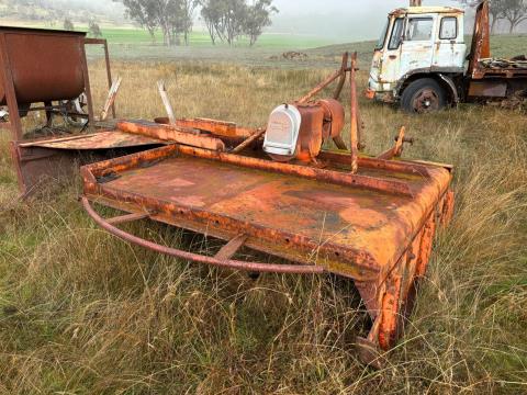 Lot 92 · Howard 5ft Slasher