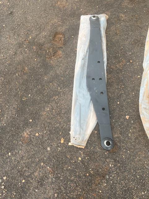 Lot 180 · NEW 2 x Linkage Arms