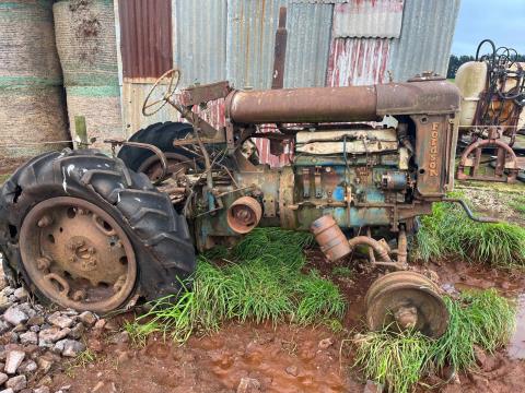 Lot 190 · Fordson Major Parts