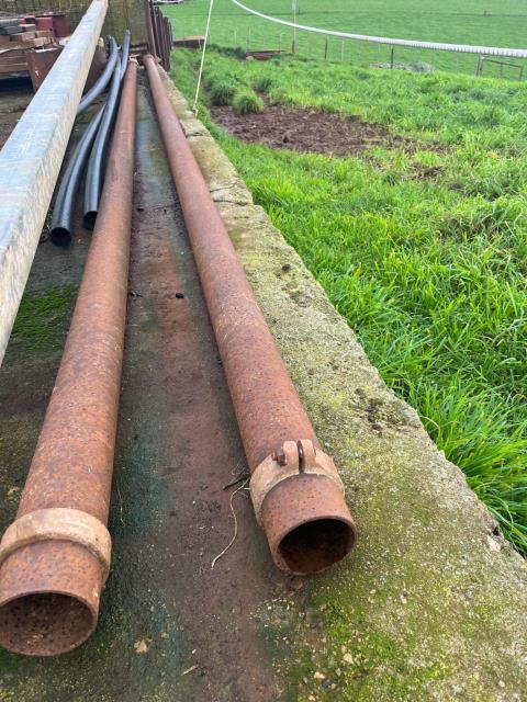 Lot 191 · 2 x Steel Pipes