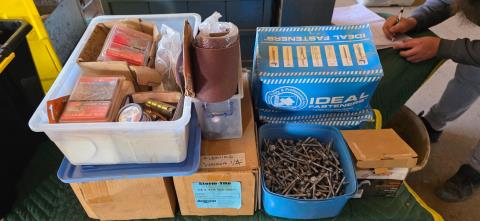 102 · Sundry Lot of Fixtures