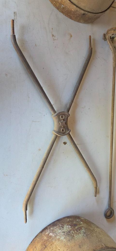 109 · Centre Gate Insert (Simpson)