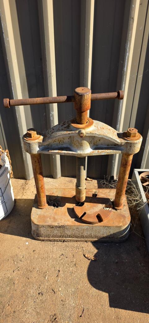 134 · Large Cast Press