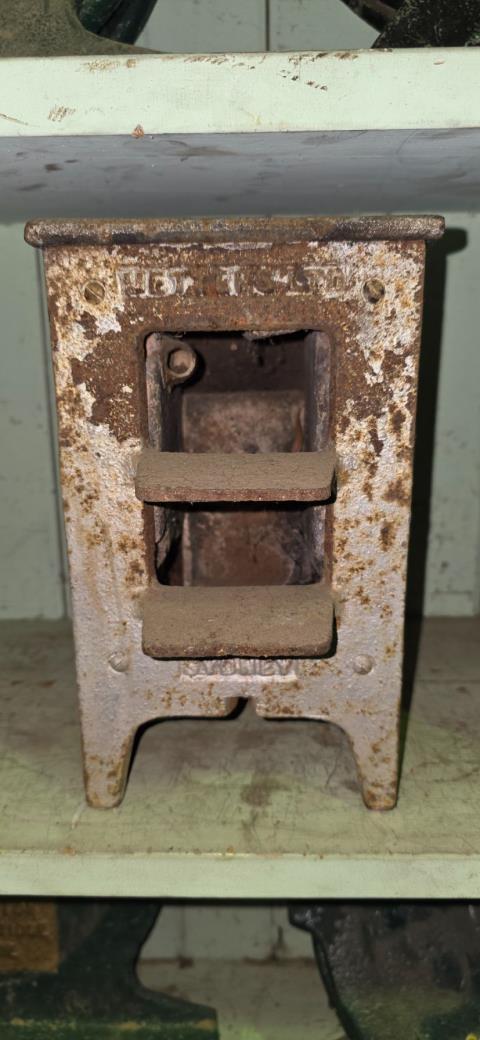 041 · Metters LTD Sydney Cast Kiln
