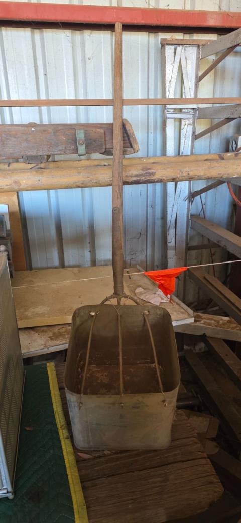 083 · Furphy water filler