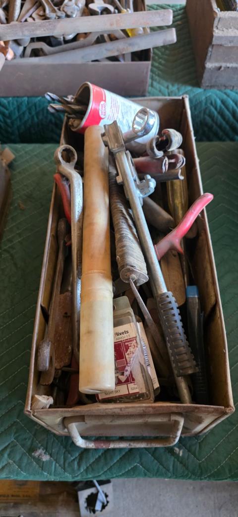 093 · Sundry Lot of Tools